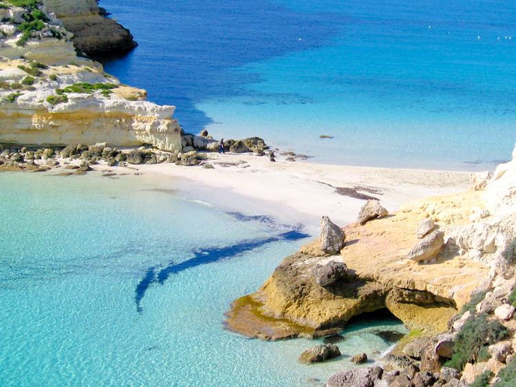 https://www.nitrodiviaggi.it/media/13614/spiaggie-lampedusa-2.jpg