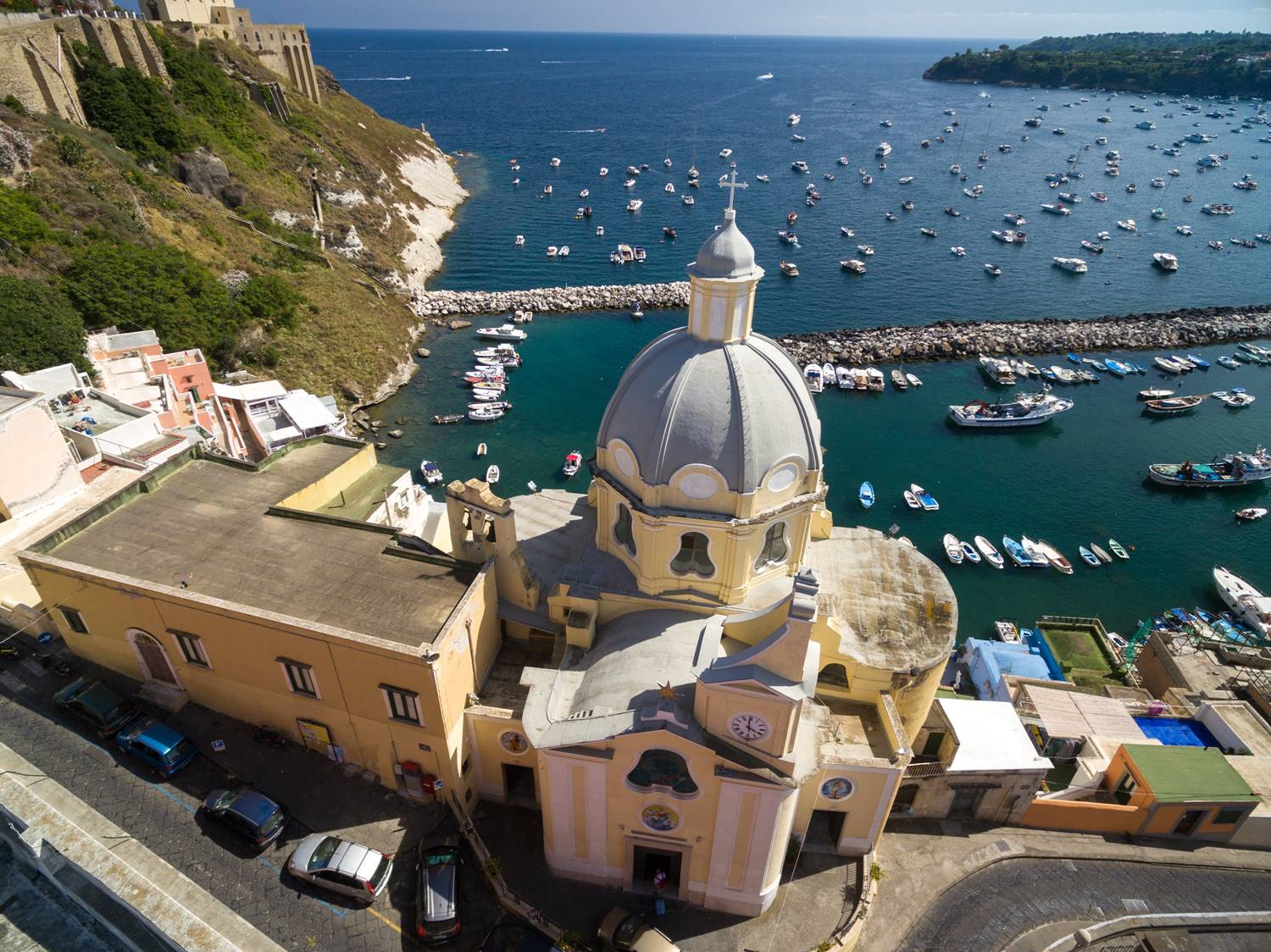 procida-118-stock-photo-aerial-view-of-procida-island-italy-458189473-min.jpg